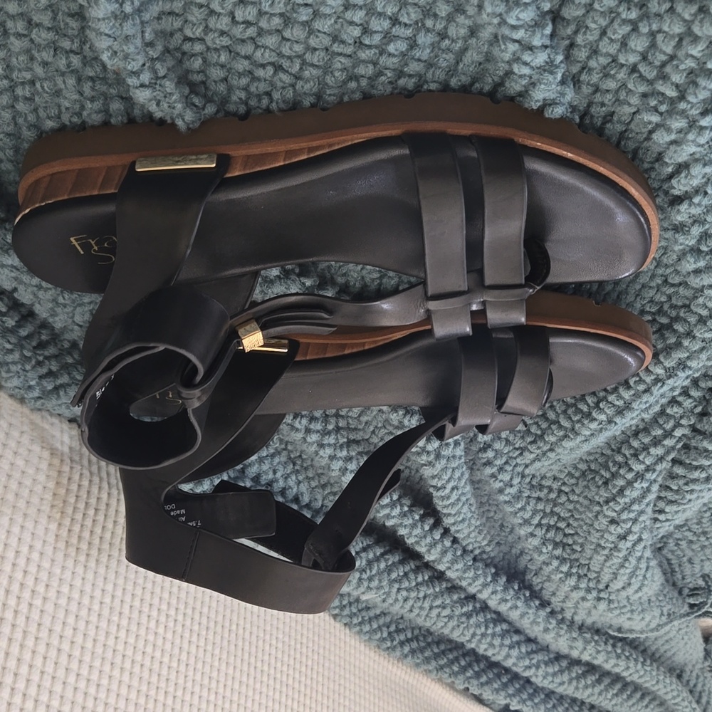 Wedge sandals - Picture 4 of 4